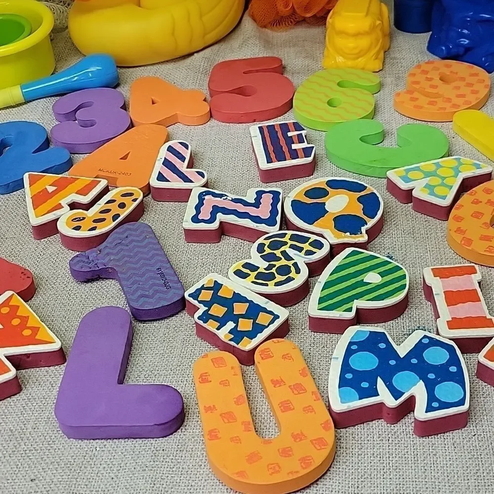 ‎Bath toy assortment with mesh bag